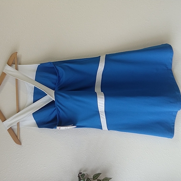 Wilson Tennis Dress Blue & White Team Built in Bra - Picture 5 of 10